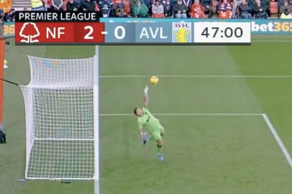  عکس؛ اشتباه عجیب امیلیانو مارتینز که باعث گل خوردن استون ویلا شد