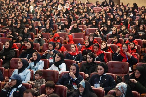 مراسم تجلیل از مدالآوران بازیهای آسیایی هانگژو و نفرات برتر مسابقات قهرمان شهر