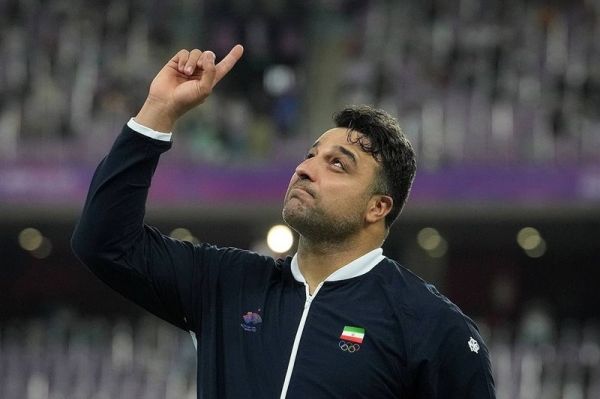 احسان حدادی رسماً خداحافظی کرد