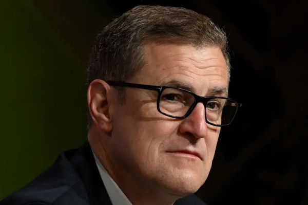 دفاع تمامقد مدیر بایرن مونیخ از کنایههای توخل به دو اسطوره آلمانی