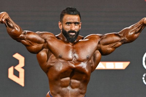 هادی چوپان خطاب به درک لانسفورد بخند قهرمان