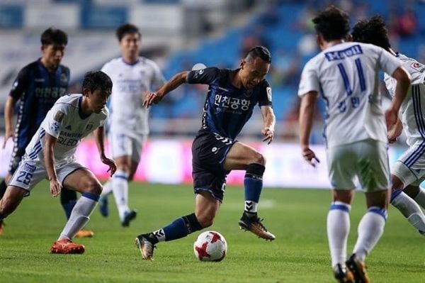 لیگ قهرمانان آسیا تیمهای ژاپنی و چینی مقابل حریفان خود به برتری رسیدند