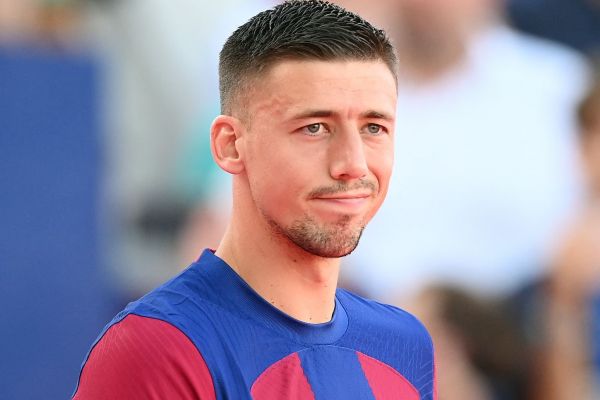  مدافع فرانسوی در زمستان به بارسلونا برمی‌گردد