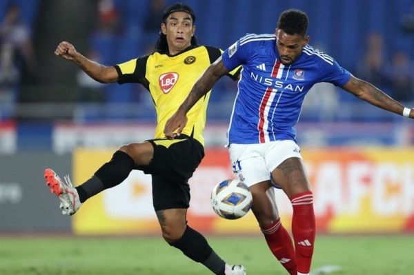 لیگ قهرمانان آسیا پیروزی نماینده ژاپن و شکست نماینده کره جنوبی