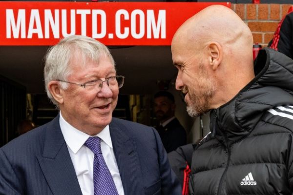  چرا تن‌هاگ «فعلا» در منچستریونایتد ماندنی شده‌است