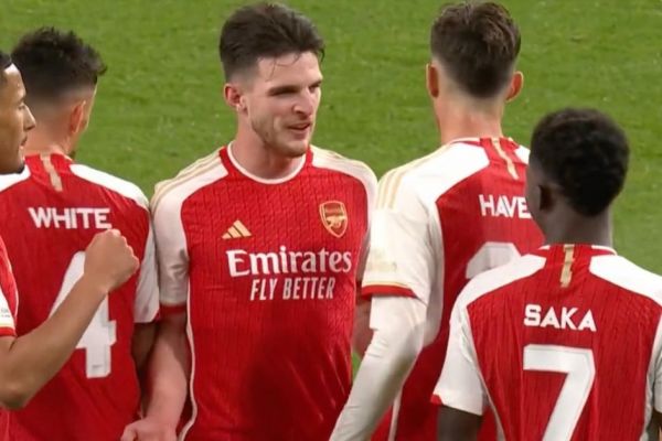  تمجید هافبک 100 میلیونی از 2 ستاره آرسنال