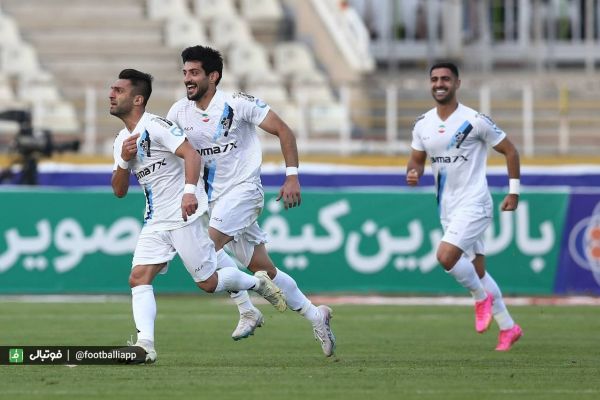 نریمان جهان یک مقدار بچهها جوان هستند حقمان واقعاً برد بود