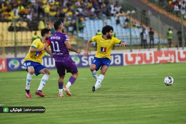 گزارش تصویری اختصاصی دیدار تیمهای صنعت نفت و هوادار