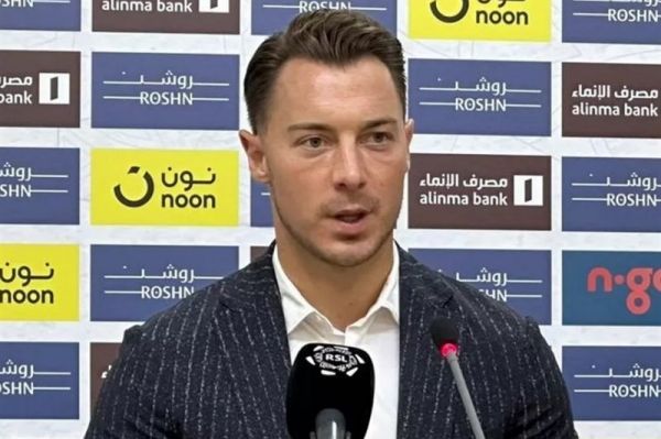  سرمربی الاهلی فعلا اخراج نمی‌شود