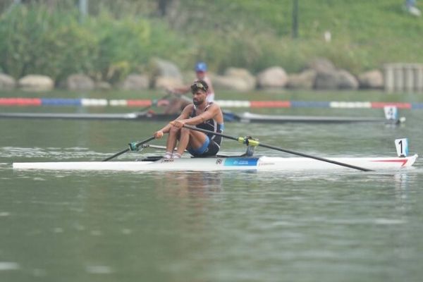  ملی‌پوش رویینگ پس از دستفروشی  با ماهی ۴ میلیون نمی‌توان زندگی کرد