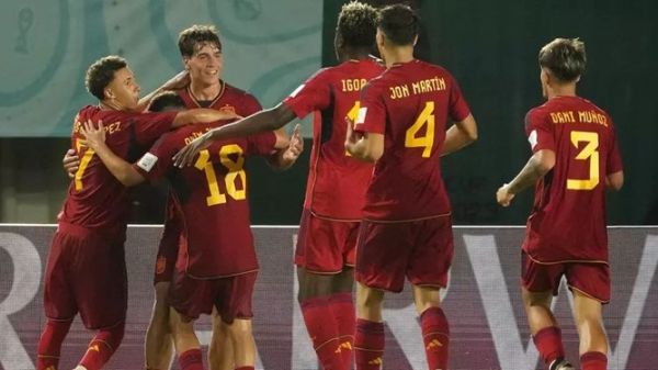  جام جهانی زیر ۱۷ سال  صعود اسپانیا با تک گل بازیکن بارسا  صدرنشینی اکوادور با شکست مراکش