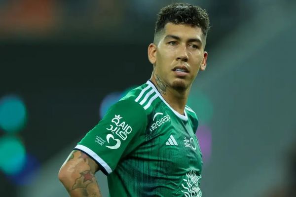 دو ستاره سابق لیورپول و یوونتوس در لیست مازاد الاهلی