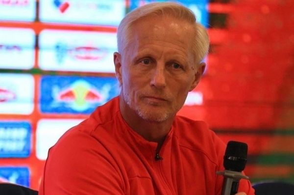 سرمربی هنگکنگ باخت ۴ بر صفر برابر ایران برای ما «اوکی» است