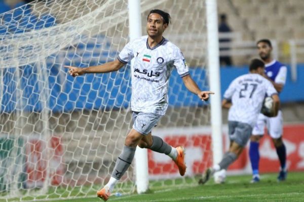 رونمایی زندهروح از آقای خاص فوتبال ایران