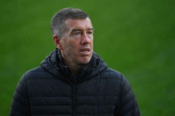 سرمربی ازبکستان ایران معمولا با دو مهاجم بازی میکند که نامشان را بهتر از من میدانید باید بینقص بازی کنیم