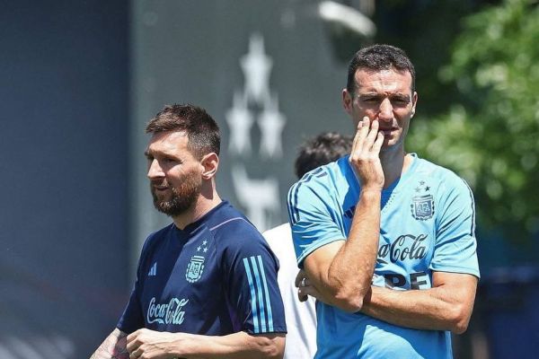  دو لیونل در یک قاب در تمرین آرژانتین پیش از بازی با برزیل  عکس