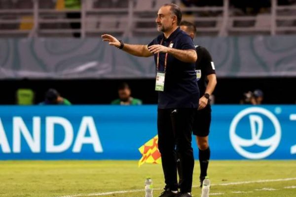  عبدی  این بازی اشک‌ها و لبخندها بود  از مردم عذرخواهی می‌کنیم