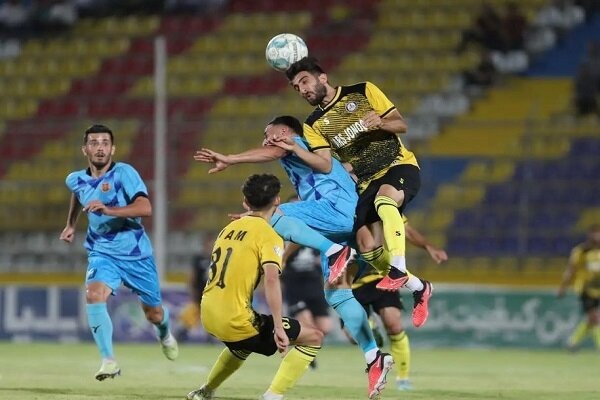  هفته سیزدهم لیگ یک  فجرسپاسی برنده دربی شیراز  شکست سایپا در دقایق پایانی