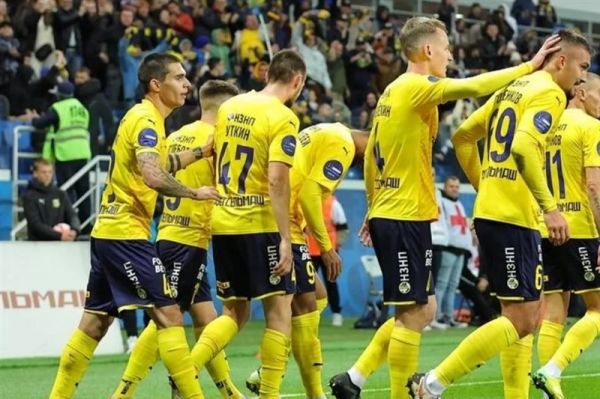 پیروزی روستوف در حضور یک نیمهای محبی