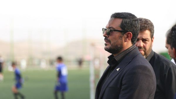 بلوف باورنکردنی و عجیب مدیرعامل ذوب آهن؛ دلجویی از فیلمبردار جنجالی از طرف نکونام