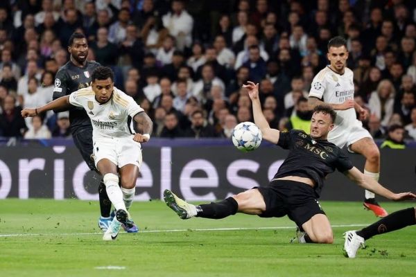 گزارش تصویری رئال مادرید چهار - ناپولی دو