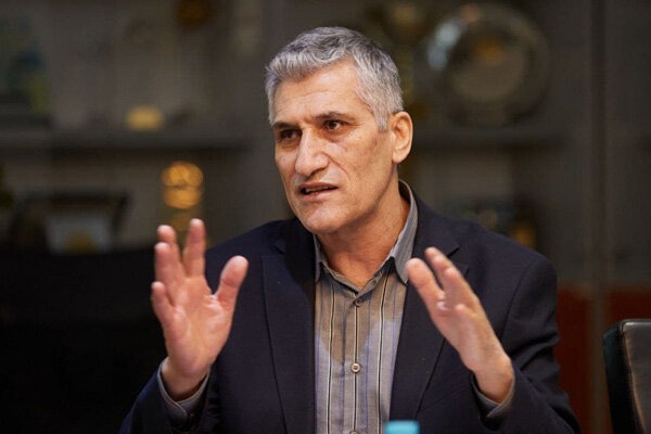  وزارت ورزش باید تکلیف والیبال را روشن کند داورزنی تا المپیک بماند