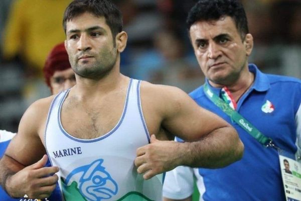 حمله تند قهرمان جهان به محمد بنا؛ کار شاقی در کشتی نکرده است او ظلم زیادی به جوانان کرد