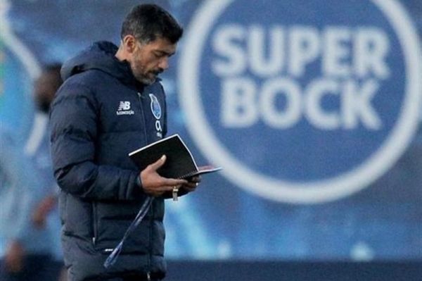 سرمربی پورتو طارمی فداکار و باهوش است