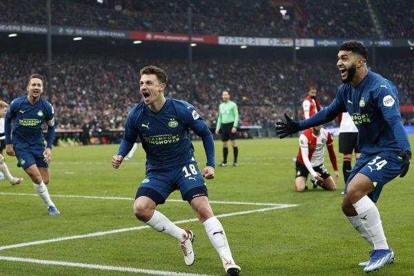 لیگ برتر هلند شکست تلخ خانگی فاینورد برابر صدرنشین در غیاب جهانبخش