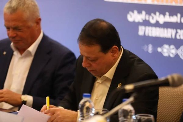 ساکت در هیات رئیسه فدراسیون فوتبال به فعالیت خود ادامه میدهد