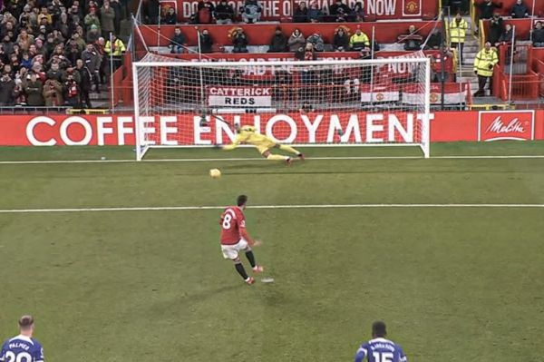  عکس؛ لحظه‌ای که برونو فرناندز پنالتی تیمش را خراب کرد