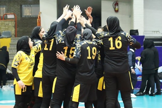 لیگ برتر والیبال بانوان سپاهان قهرمان نیمفصل شد