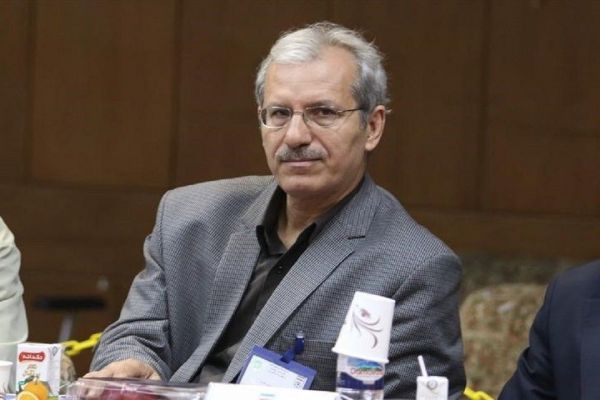 نصیرزاده کارگروه نقل و انتقالات اصلاح قراردادهای تراکتور را پذیرفت