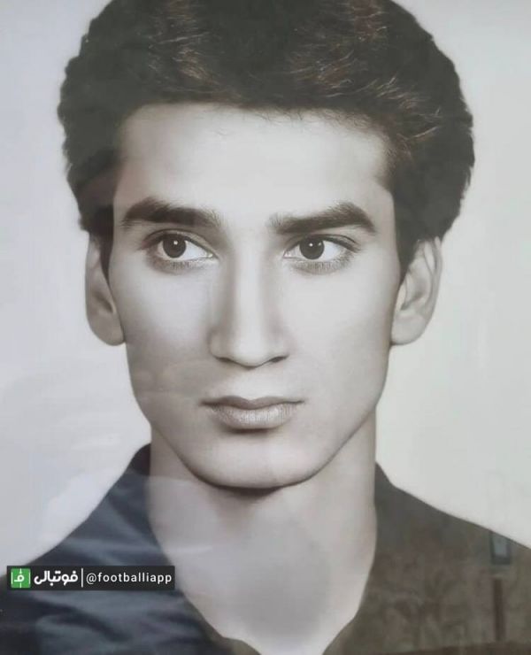  نوستالژی فوتبالی  تصویری جالب از دوران جوانی جمشیدشاه‌محمدی مهاجم اسبق پرسپولیس و تیم ملی فوتبال ایران