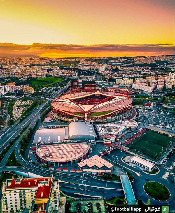  تصویری زیبا از ورزشگاه دالوژ ورزشگاه خانگی باشگاه بنفیکا در شهر لیسبون