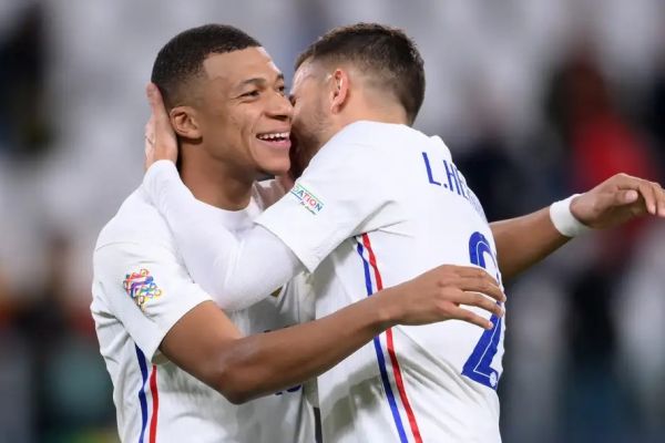  دفاع کردن رونالدو سخت‌تر است یا امباپه