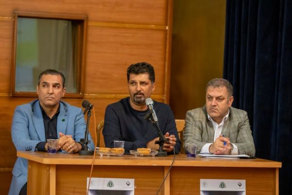  برگزاری سمینار تخصصی علم فوتبال با حضور مدیرعامل و سرمربیان آلومینیوم در دانشگاه اراک