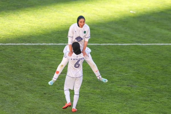  پايان هفته پنجم ليگ برتر فوتبال زنان؛ ايراندوست با سپاهانى هاى سابق مچ اردلان را خواباند