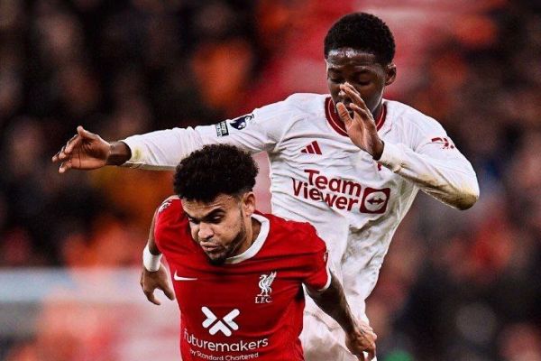  تساوی بدون گل شیاطین سرخ و لیورپول در آنفیلد