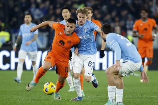 نراتزوری جایگاهش را در صدرجدول مستحکم کرد