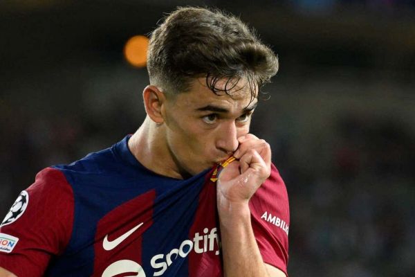  بارسلونا به دنبال جذب جانشین گاوی در ژانویه