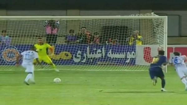 2+9 پنالتی در 2+8 رویارویی استقلال و گلگهر؛ برخورد نزدیک از 11 متری