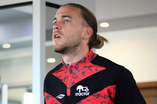  محتمل‌ترین خروجی تراکتور؛ یک اسپانیایی مو قشنگ