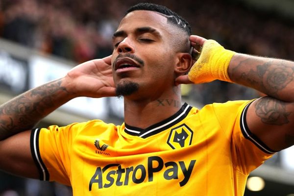  زخم کاری گرگ‌ها بر پیکر آبی‌پوشان لندن