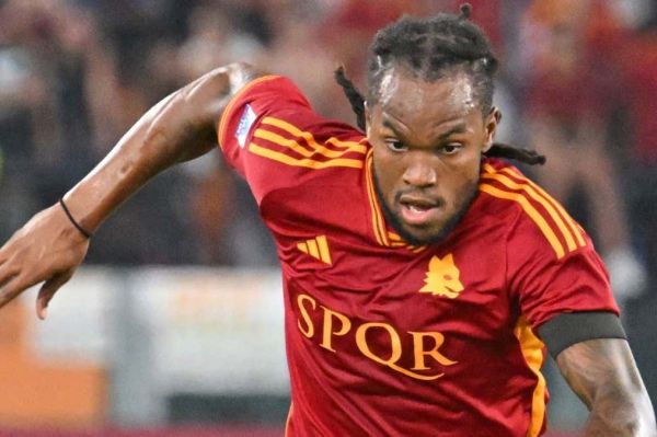 هافبک مغضوب مورینیو بیوگرافی رم را از پیج اینستاگرام خود حذف کرد