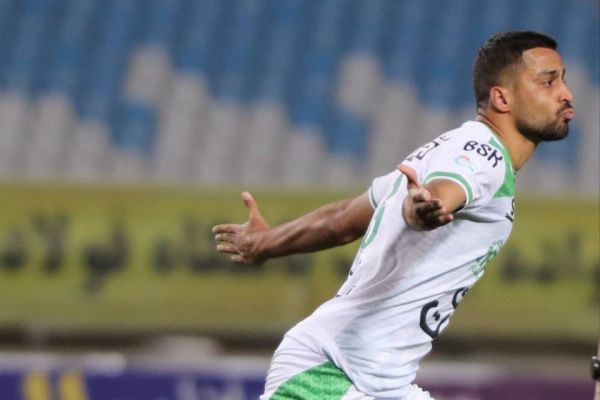 گلزن جنجالی هفته احساسی شدم و از سپاهان عذر میخواهم