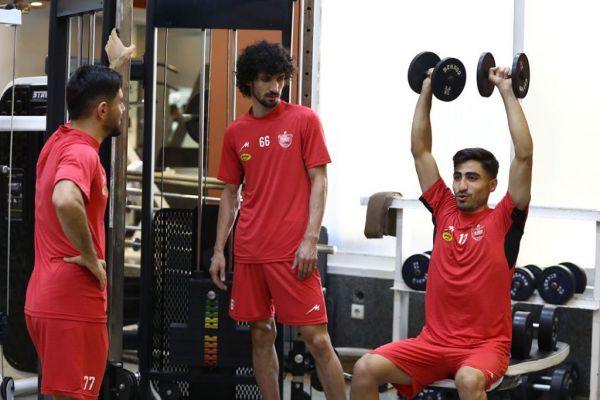 ابهامات ترکیب احتمالی پرسپولیس مقابل نساجی