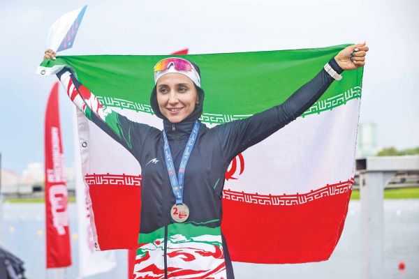  واکنش رییس فدراسیون قایقرانی به خداحافظی نازنین ملایی از تیم ملی