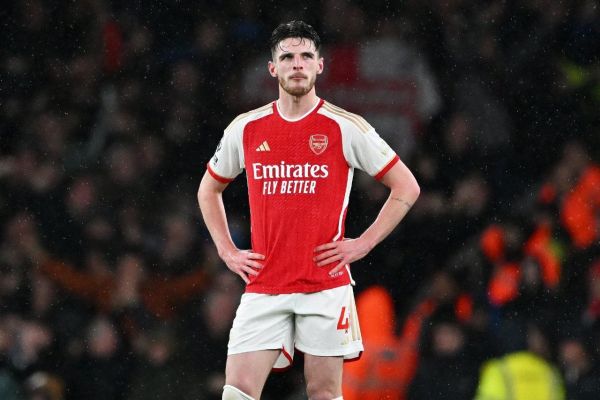  آرسنال صدر جدول لیگ انگلیس را به لیورپول تقدیم کرد