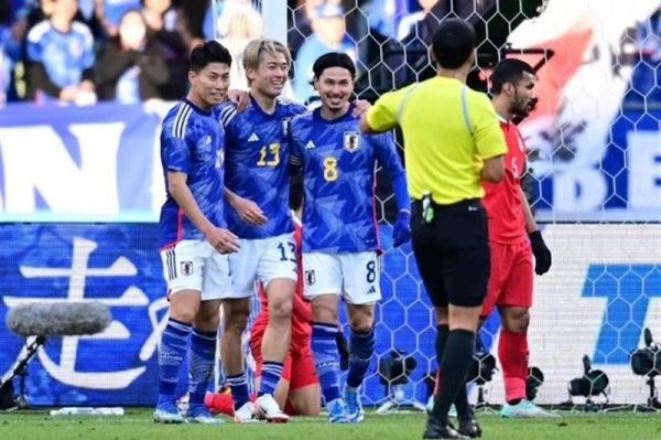 پیروزی پرگل ژاپن مقابل تایلند در آستانه جام ملتهای آسیا